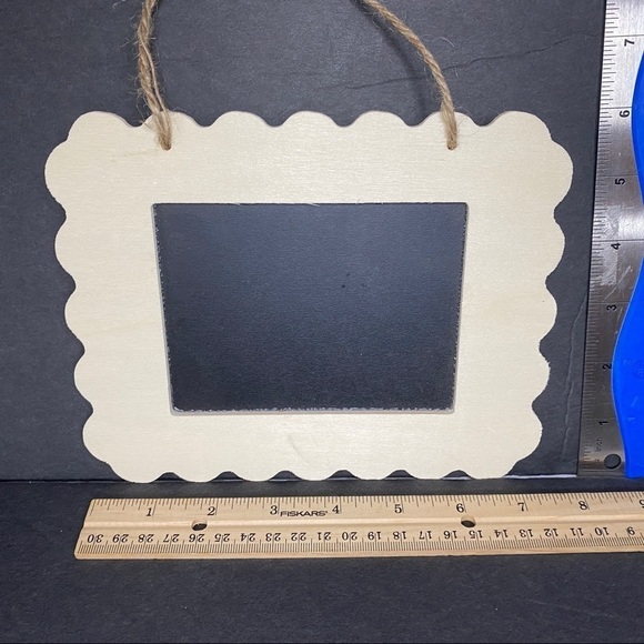 Chalk Holders, 12-Pack of Chalk, Eraser, Mini Chalkboard, Labels & Party Banner - Picture 4 of 11